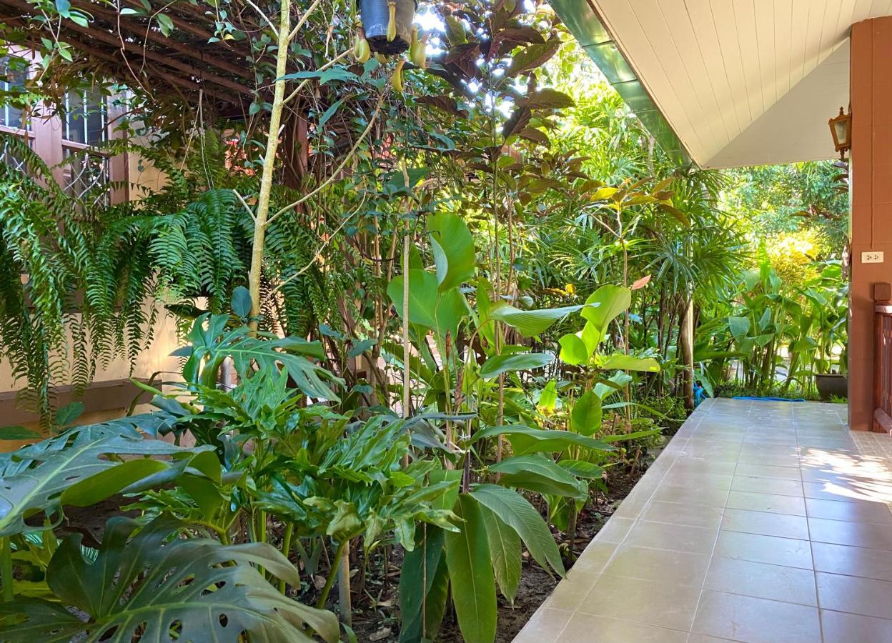 Mom And Me Resort & Farm Doi Saket Exterior foto